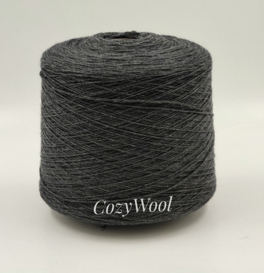 Пряжа Mode 400, сток коллекции Brunello Cucinelli, бэби альпака, шелк, цвет графит, 40% бэби альпака, 60% шёлк, сток коллекции Brunello Cucinelli — фото пряжи Cozy Wool