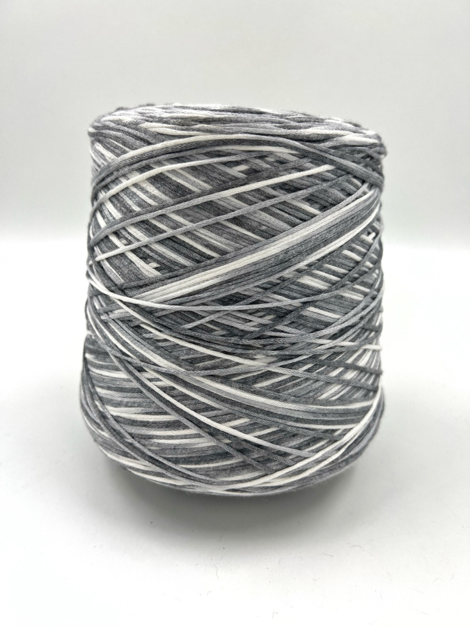 Пряжа Visco/seta 2514, Италия, шёлк, вискоза, цвет серо-белый, 20% шёлк, 50% вискоза, 30% па, Италия — фото пряжи Cozy Wool